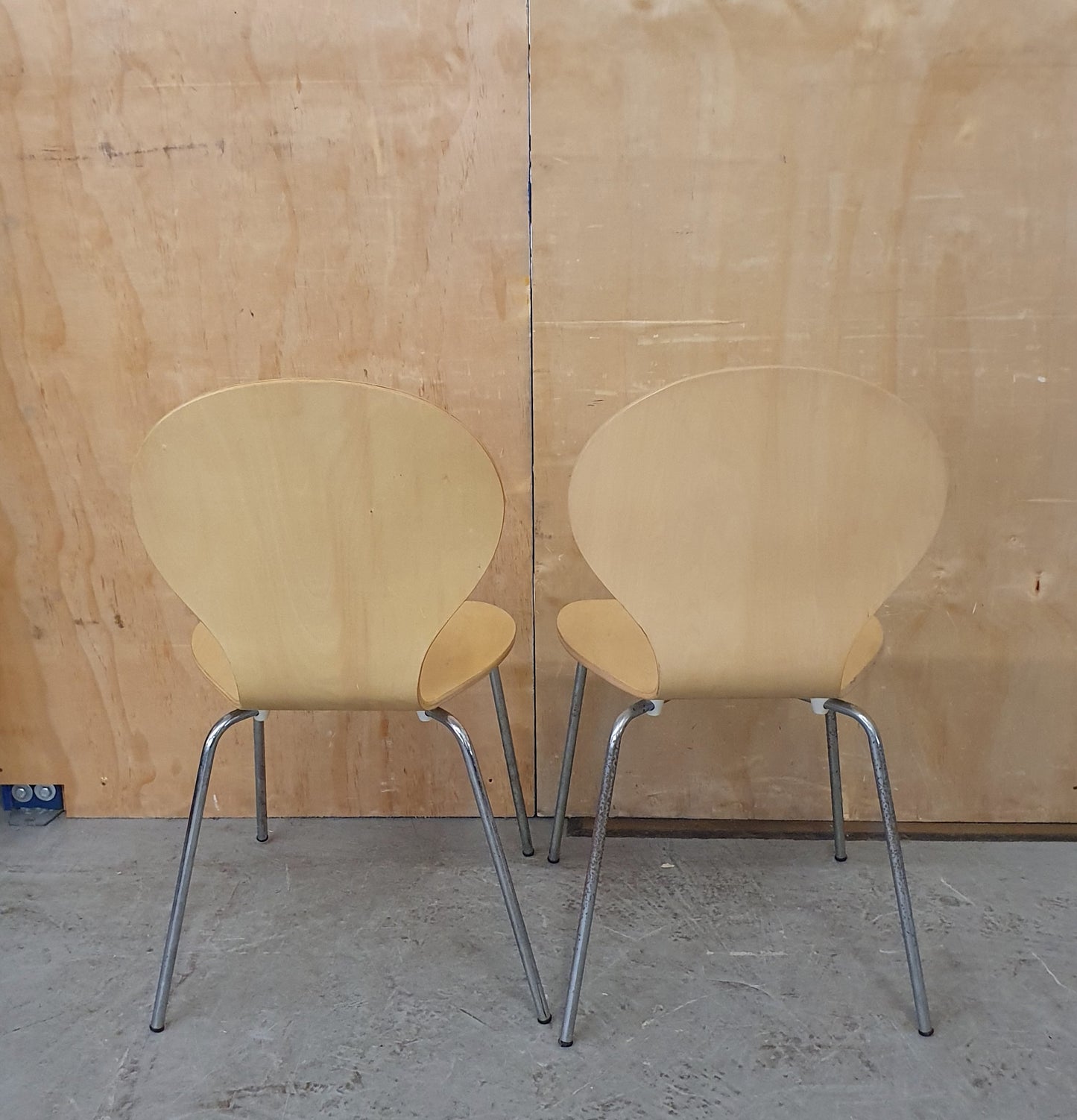 2 Matching Wood Dining Chairs with Round Seat and Back Rest - EL104561 / EL104562