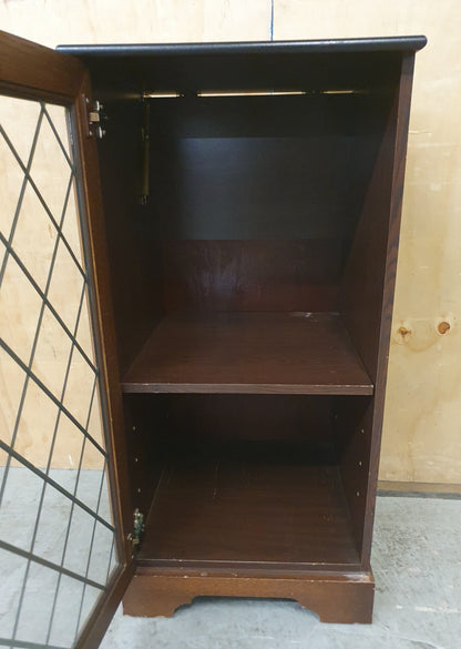 Mahogany Glass Door Cabinet with 1 Internal Shelf - EL104533