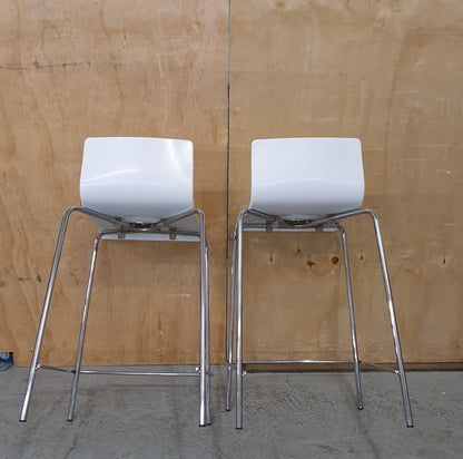 2 Matching White Stackable Bar Stools with Chrome Frame - RN193197 / RN103192