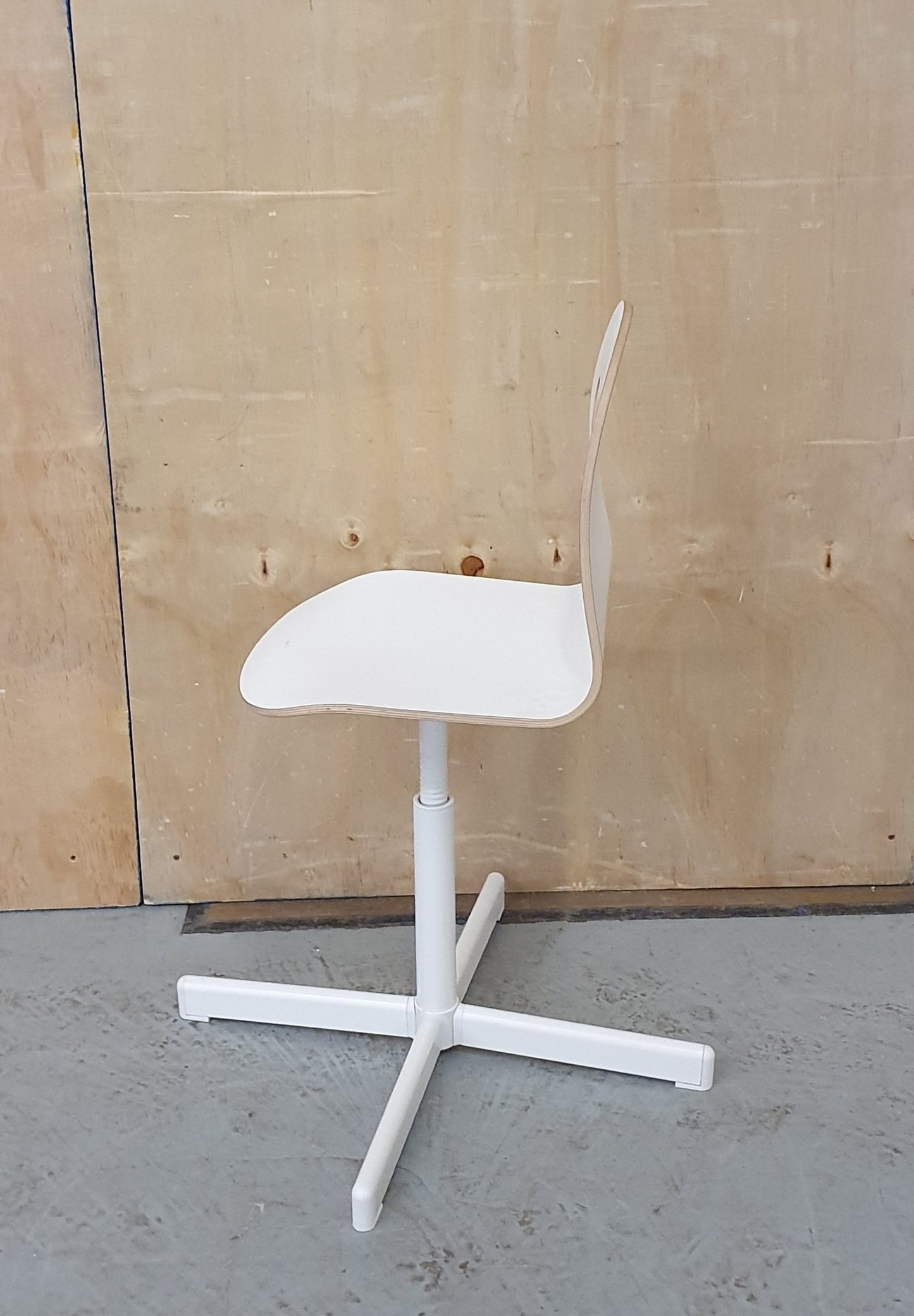 Children's White Wooden Chair - EL102201