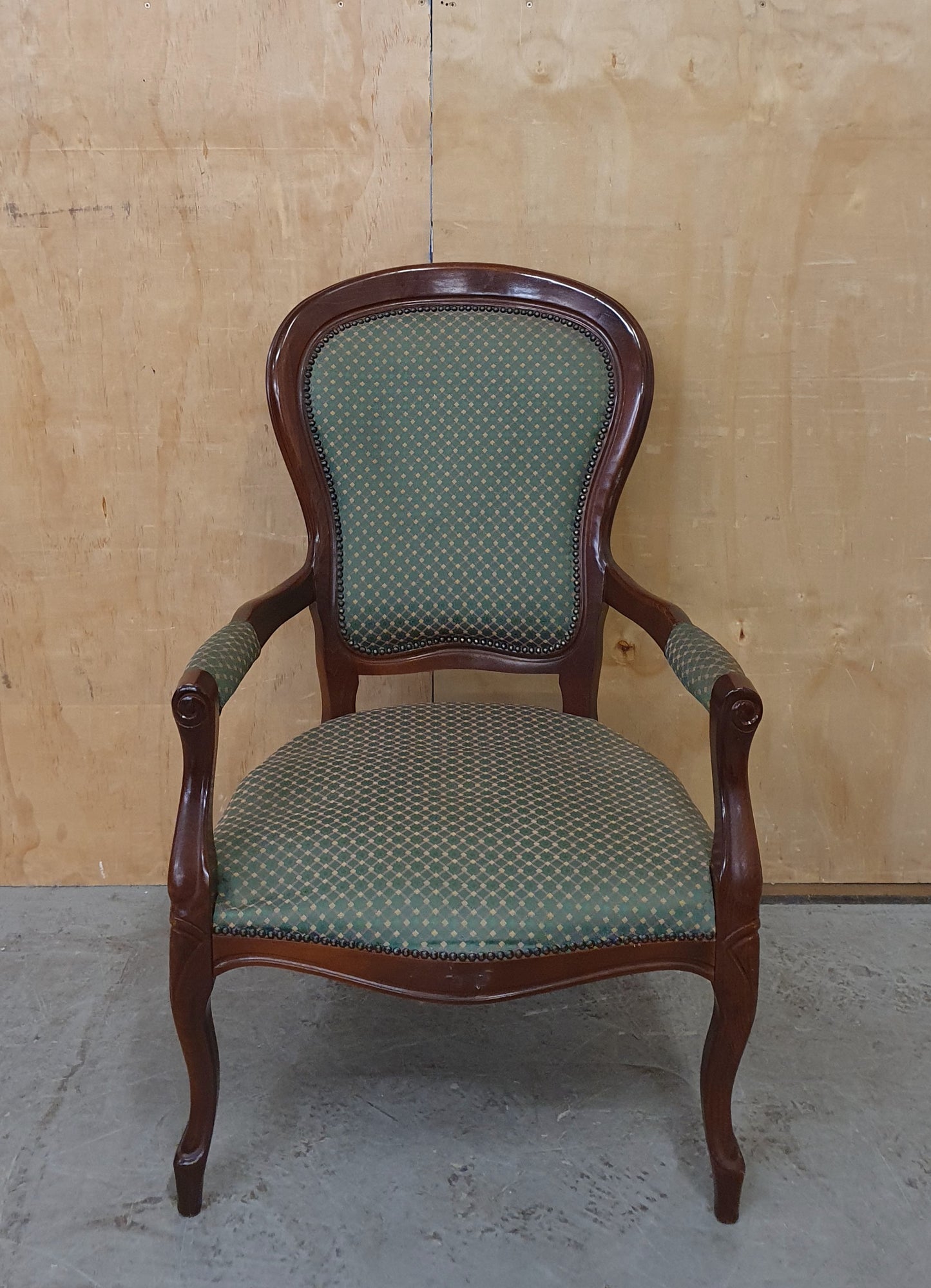 Vintage Mahogany Frame Accent Armchair - 104898