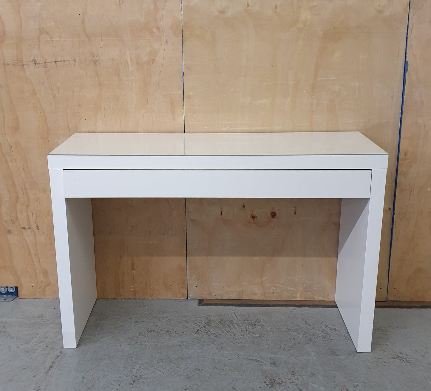 IKEA MALM White Wood Large Dressing Table with 1 Drawer and Removable Glass Top Surface - 104039