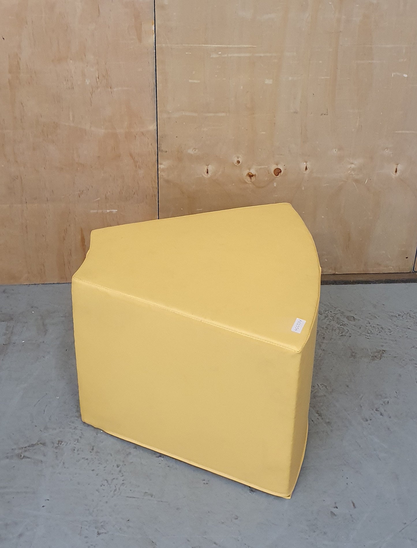 PINEAPPLE Yellow Waterproof Triangular Modular Pouffe - P102554