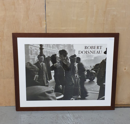 ROBERT DOISNEAU Photography Print in Mahogany Frame - BB270424-02