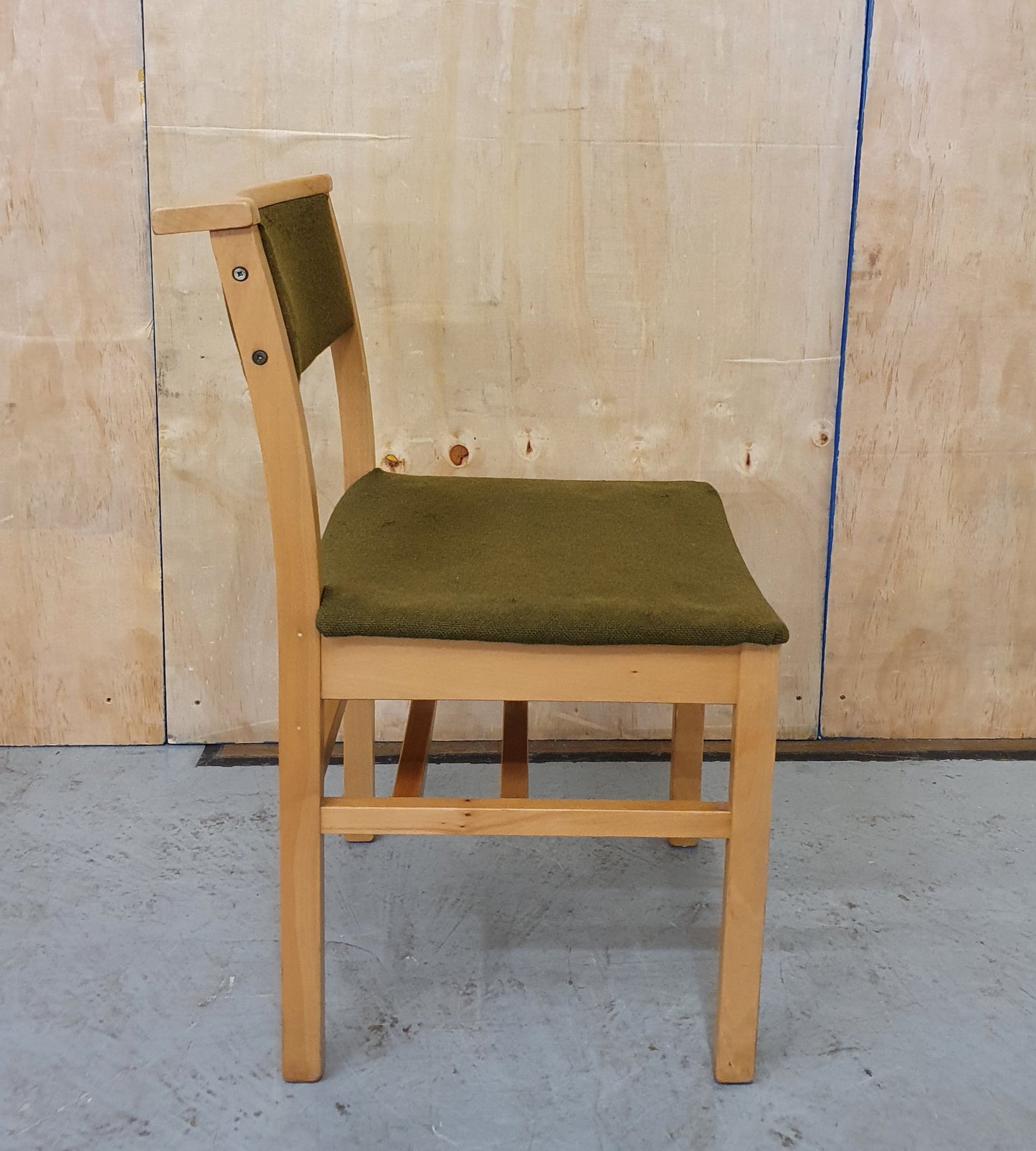 Single Olive Green Fabric Wooden Chair - 140224-06