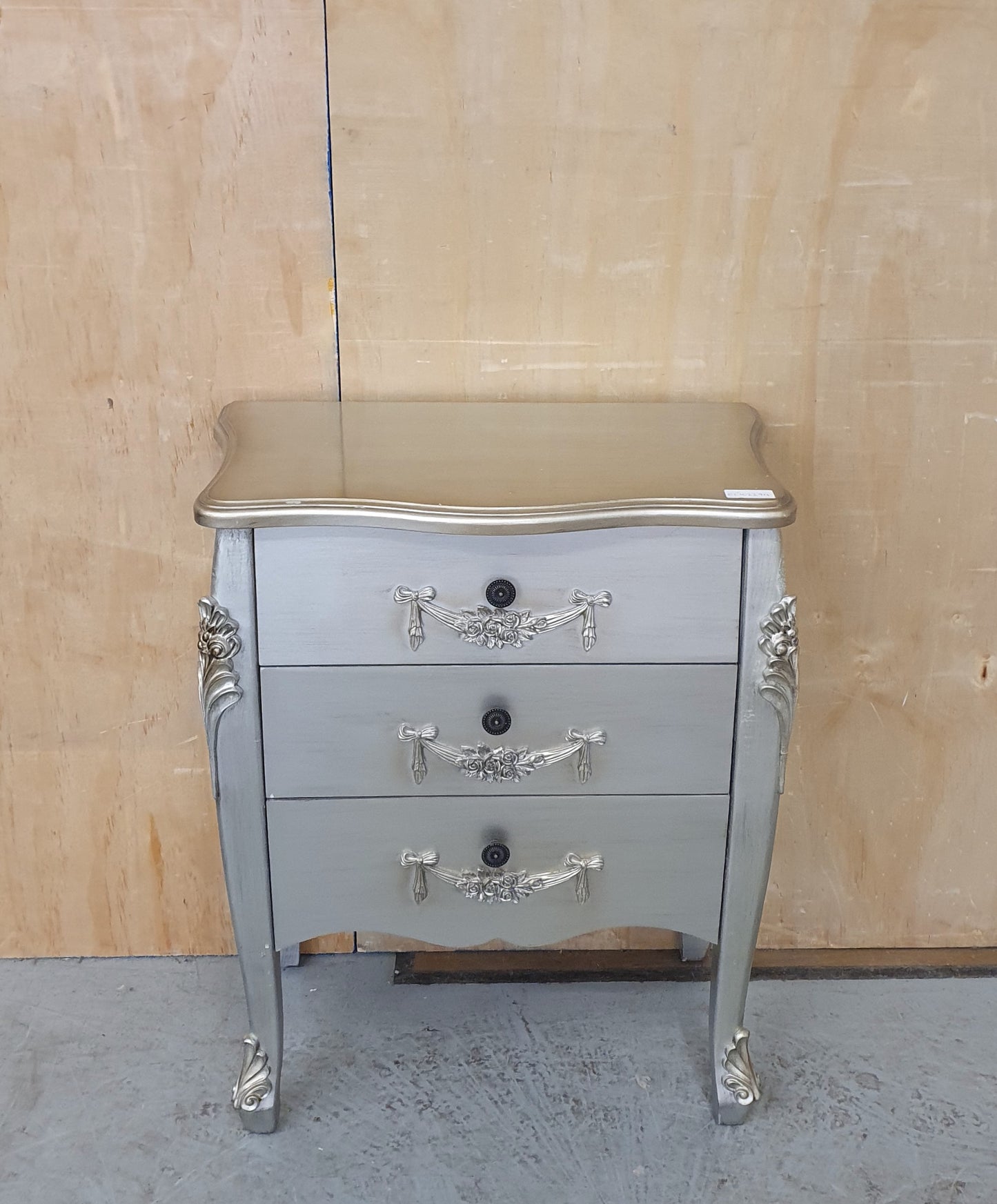 3 Drawer Small Silver Wooden Chest of Drawers on Legs with Decorative Detail on Drawers and Sides - EL102274