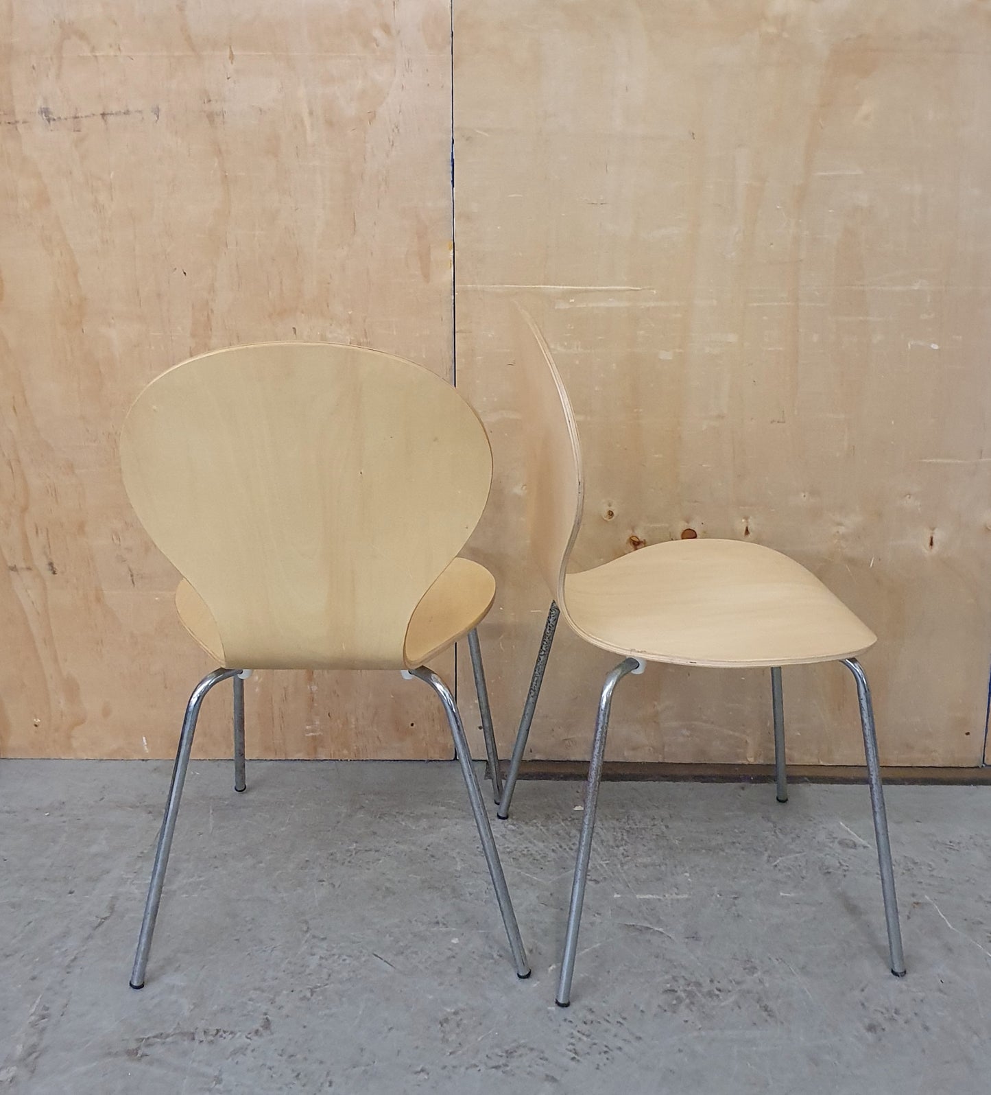 2 Matching Wood Dining Chairs with Round Seat and Back Rest - EL104561 / EL104562