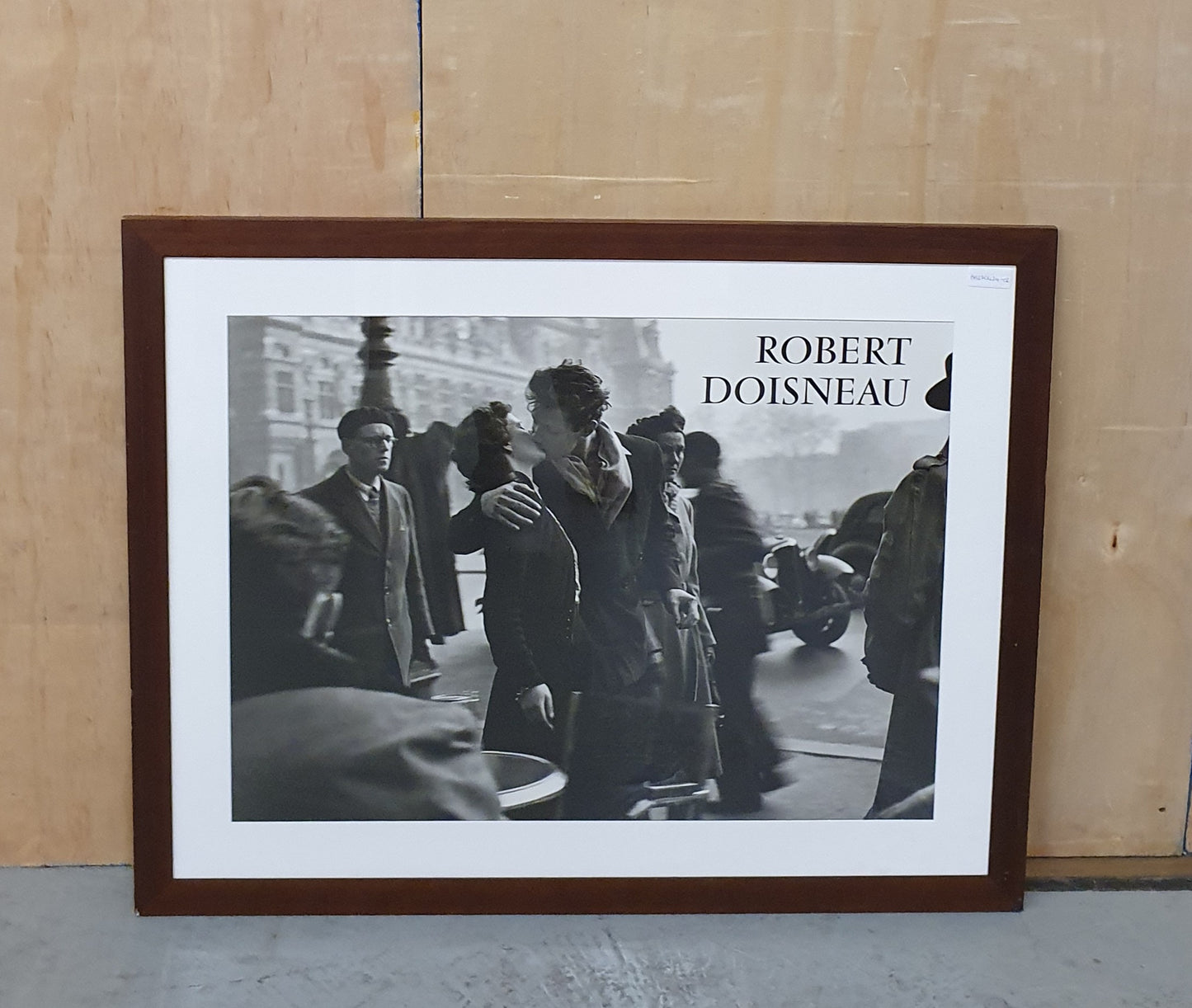 ROBERT DOISNEAU Photography Print in Mahogany Frame - BB270424-02