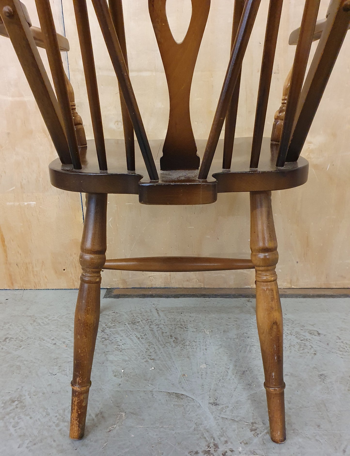 Mahogany Spindle Decorative Back Single Dining Chair with Arms - BB250324-13