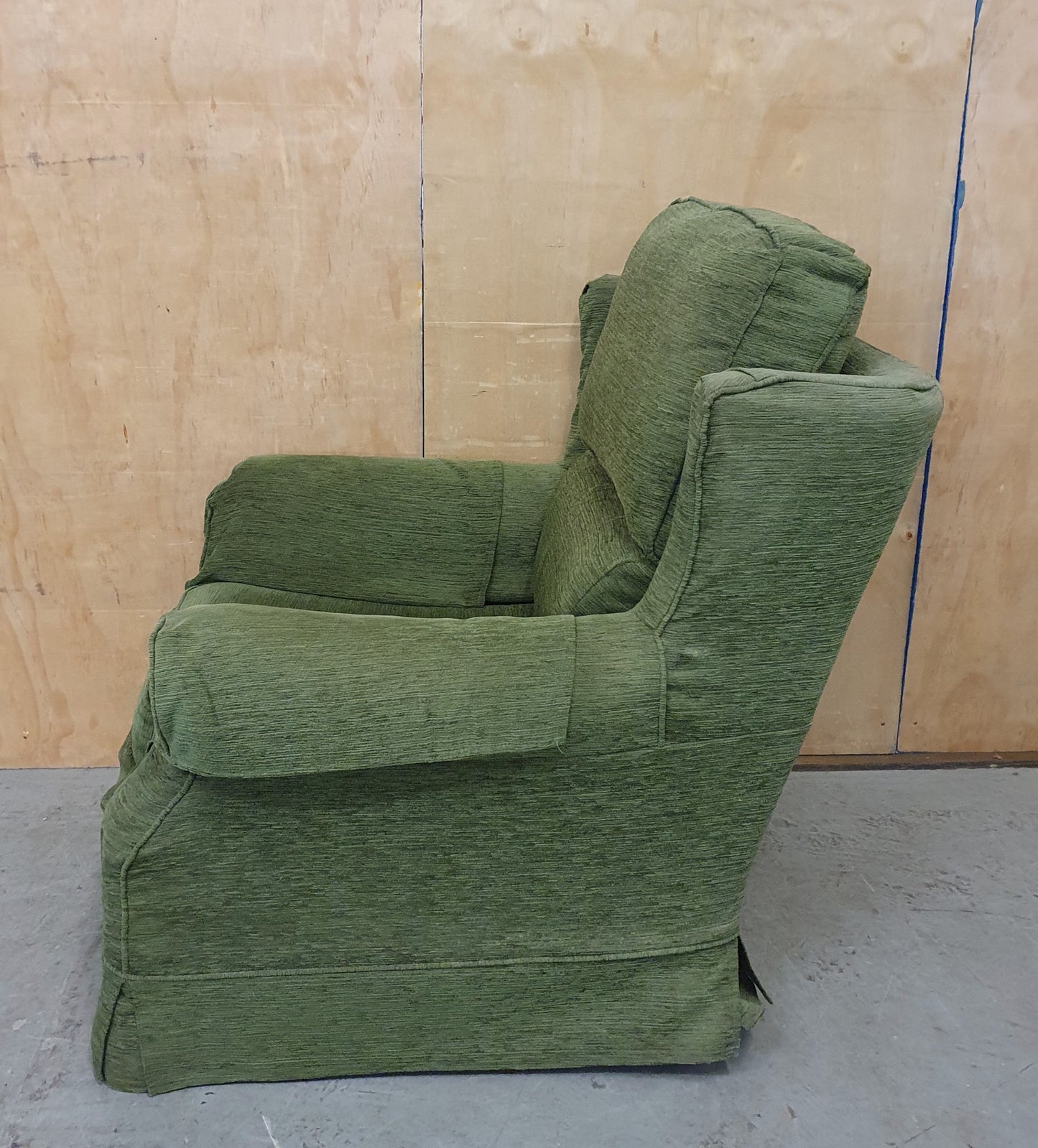 Green Fabric Armchair on Wheels - 104897