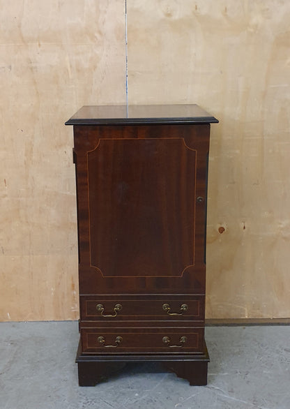 Mahogany Cabinet with Open Top Lid - 104420