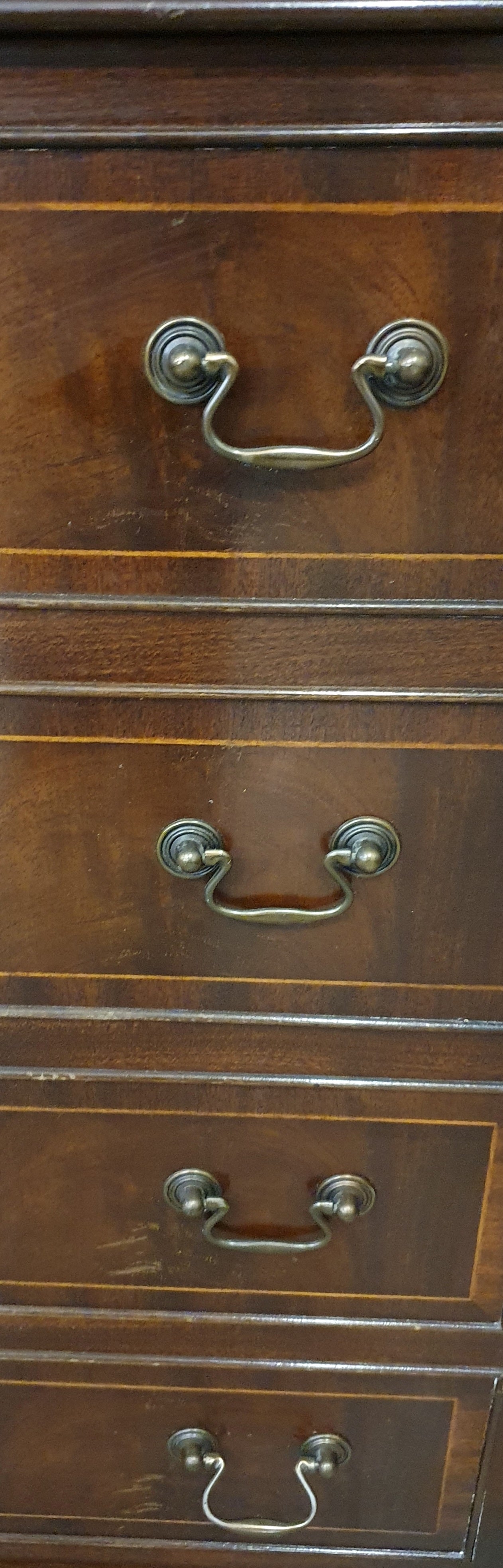 Small Mahogany Cabinet with 1 Door and Open Top Lid - 180925-01