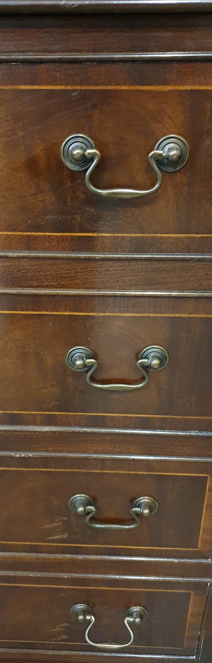 Small Mahogany Cabinet with 1 Door and Open Top Lid - 180925-01