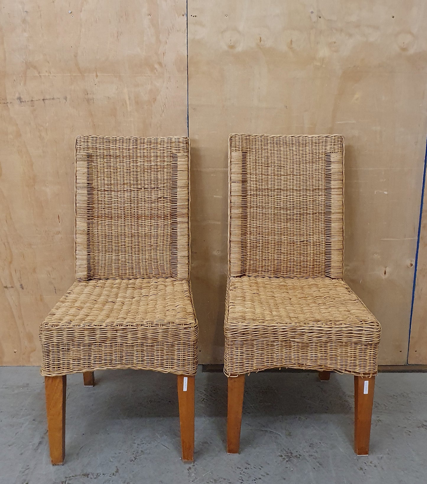 2 Matching Straw High Back Dining Chairs with Wooden Feet - EL104000 / EL104001