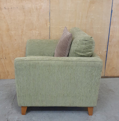 Single Green Armchair with Wooden Feet - 104675