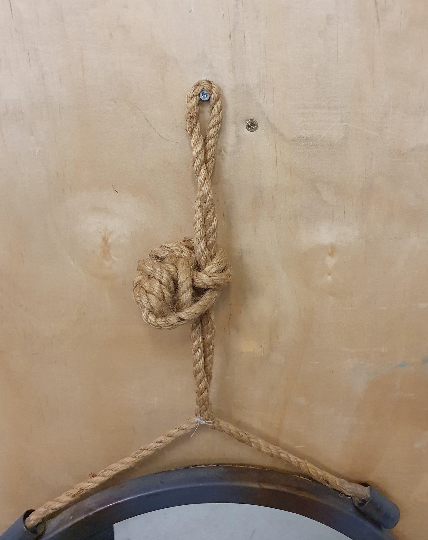 Metal Frame Round Mirror with Rope for Hanging - 260925-01