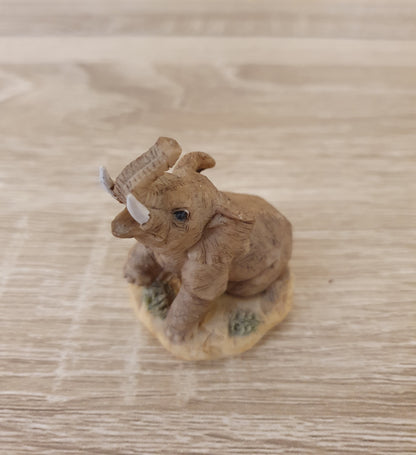 Small Clay Elephant Ornamant - 230824-1