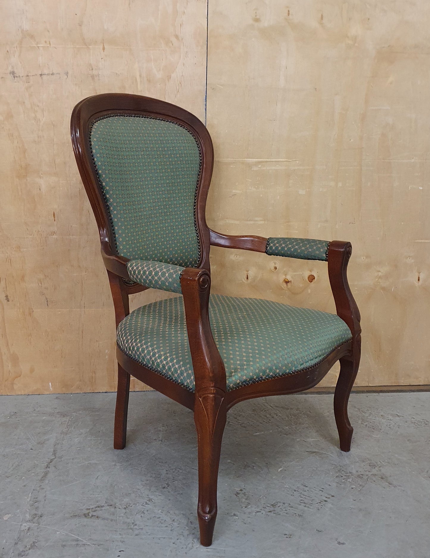 Vintage Mahogany Frame Accent Armchair - 104898