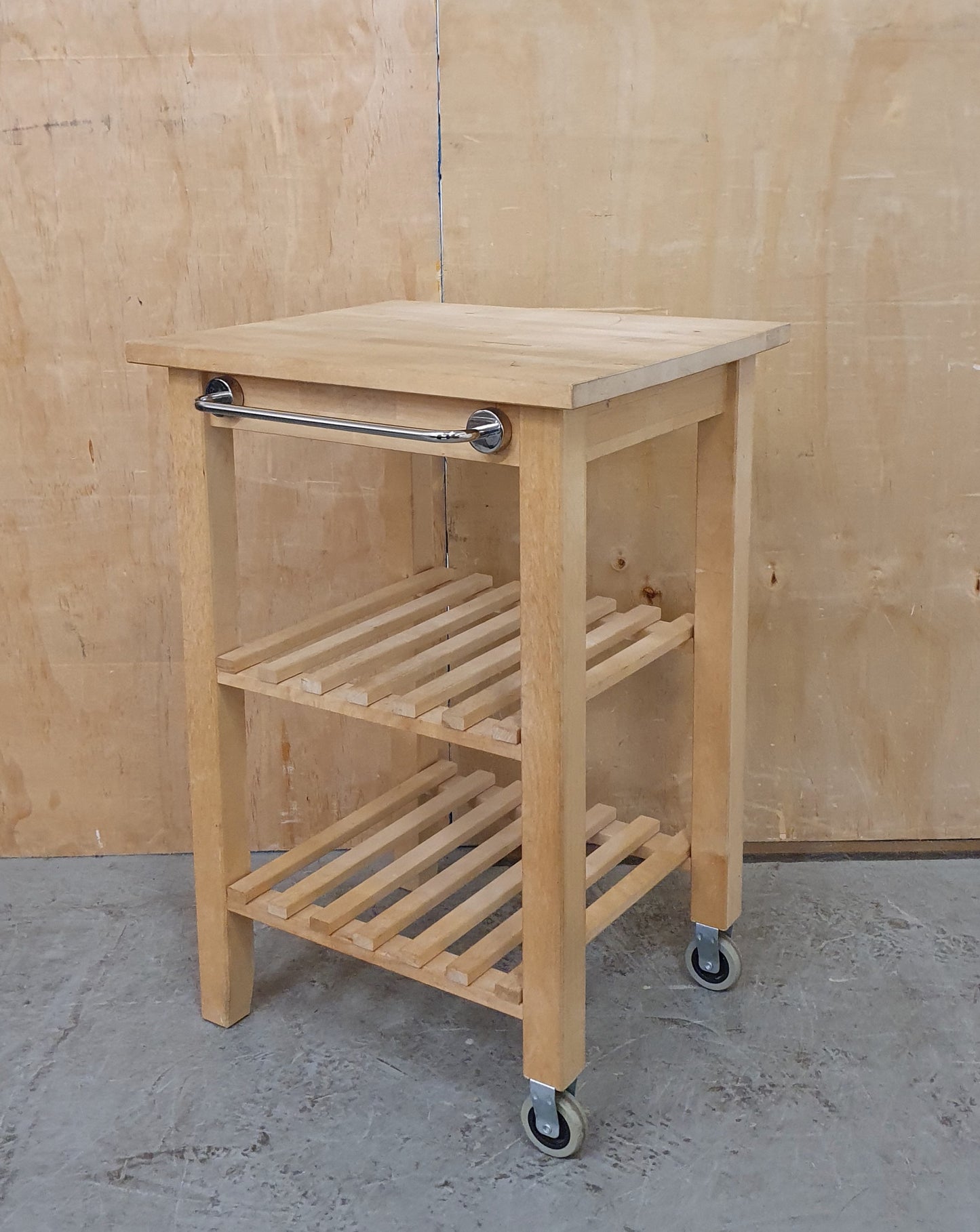 Wood Kitchen Trolly with Slatted Shelving and 2 Wheels - EL104535