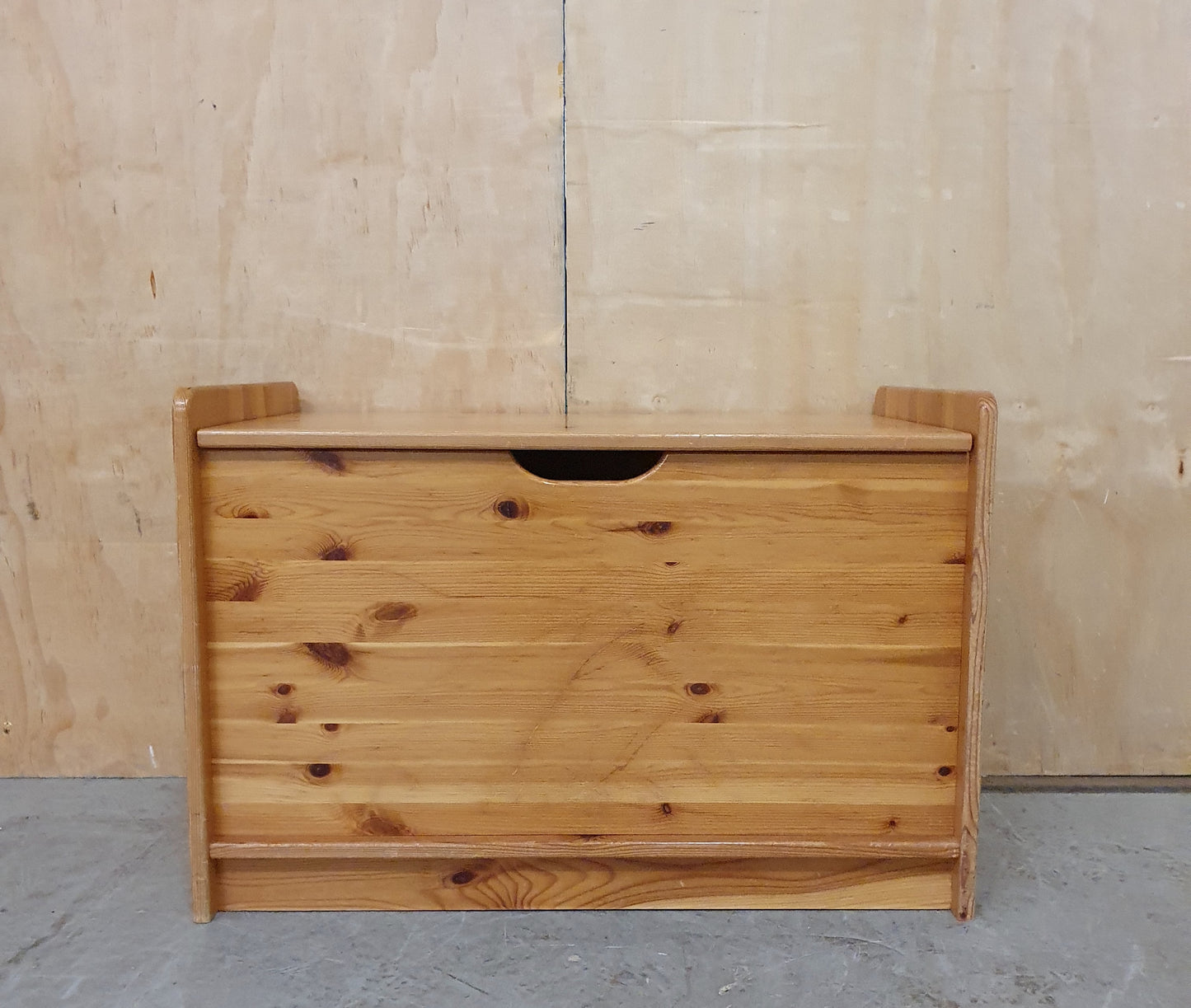 Pine Storage Box - EL104929