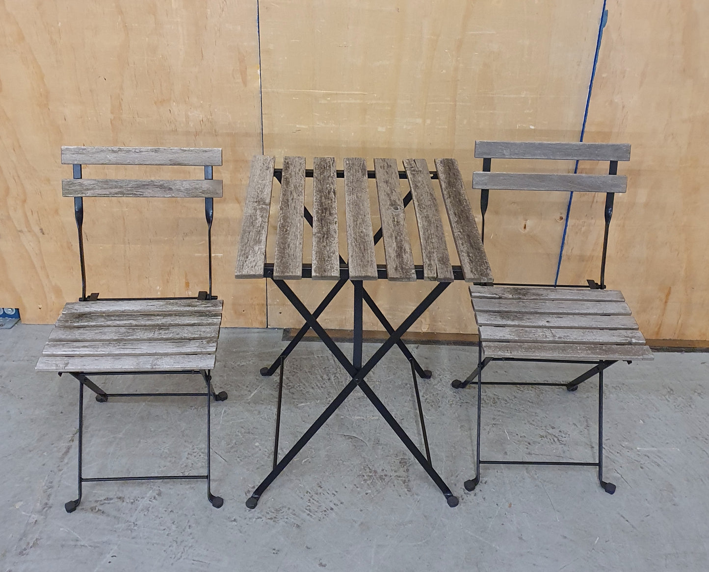 2 Foldable Wood Slatted Garden Chairs and Matching Table - 290126-01