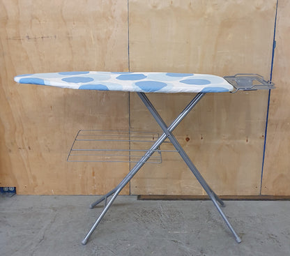 Collapsable Ironing Board - 104454