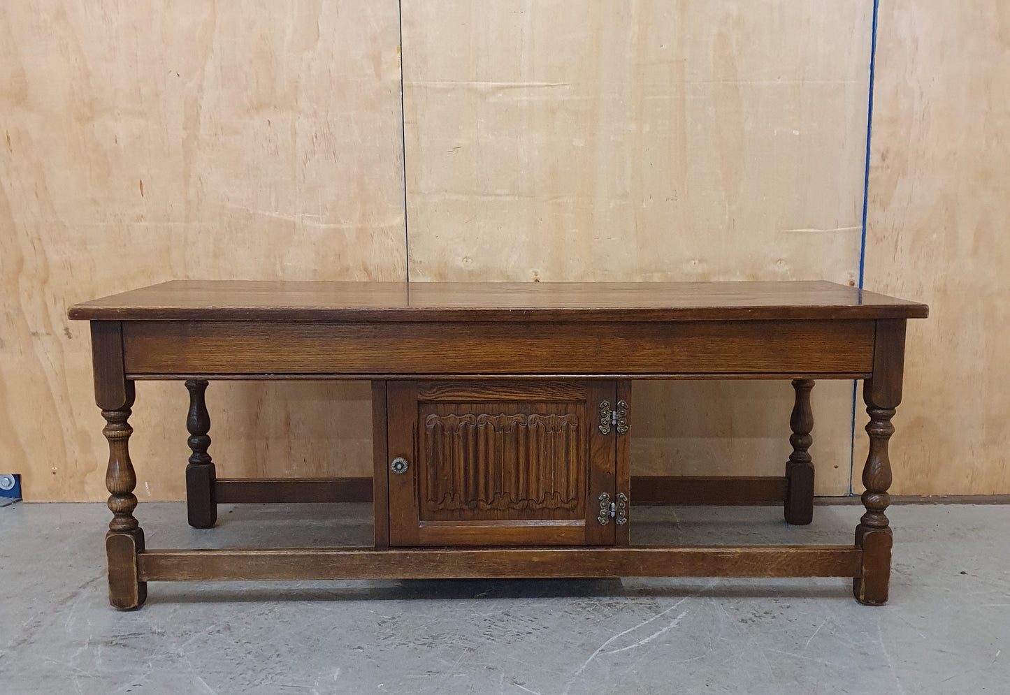 Large Mahogany Coffee Table with Centre Door - EL104936