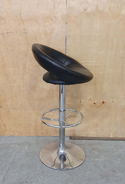 Single Black Faux Leather Height Adjustable Bar Stool with Chrome Base - EL104577